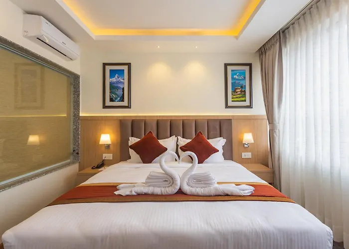 Crystal Pashupati, Near Airport & Pashupatinath ホテル