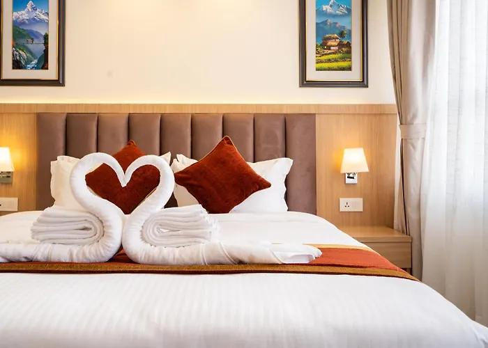 Crystal Pashupati, Near Airport & Pashupatinath ホテル 4*